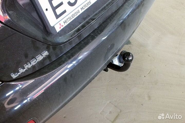 Фаркоп для Mitsubishi Lancer 9 седан,хетчбек, унив
