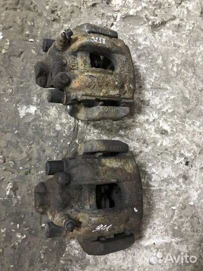 Задний суппорт BMW X3 Е83