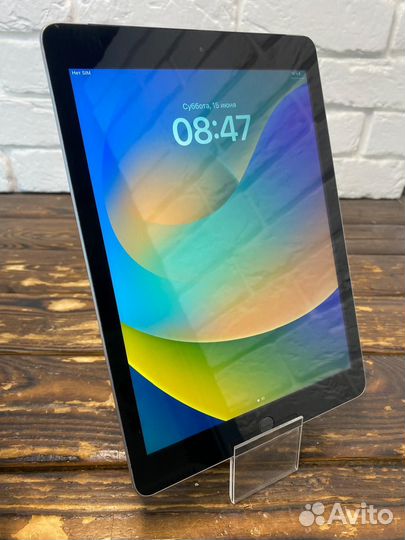 Планшет iPad gen5 32gb Wi-Fi+SIM А9/9.7/серый