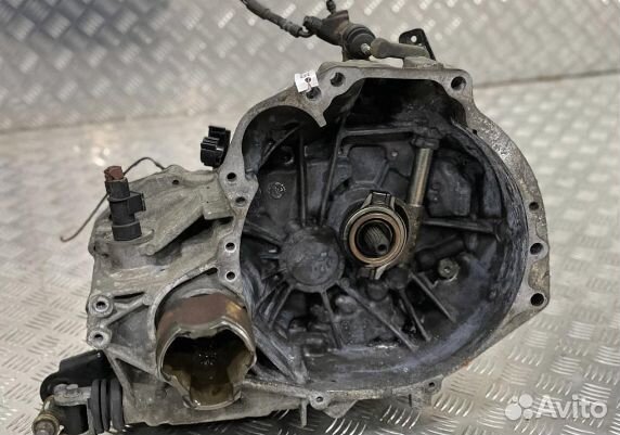 МКПП Nissan Primera 2001 г 1,8 6J00