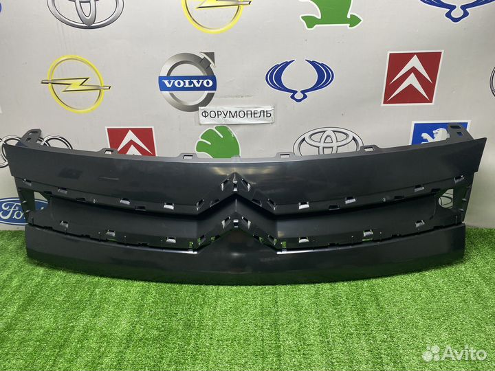 Решетка радиатора Citroen Berlingo B9 2008-2012