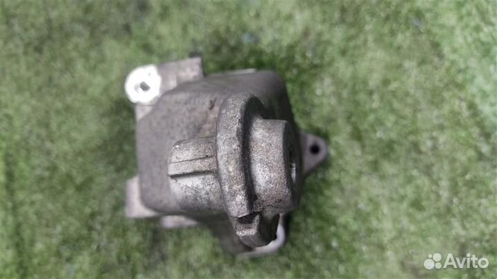 Опора (подушка) двигателя Mercedes Benz E-class W