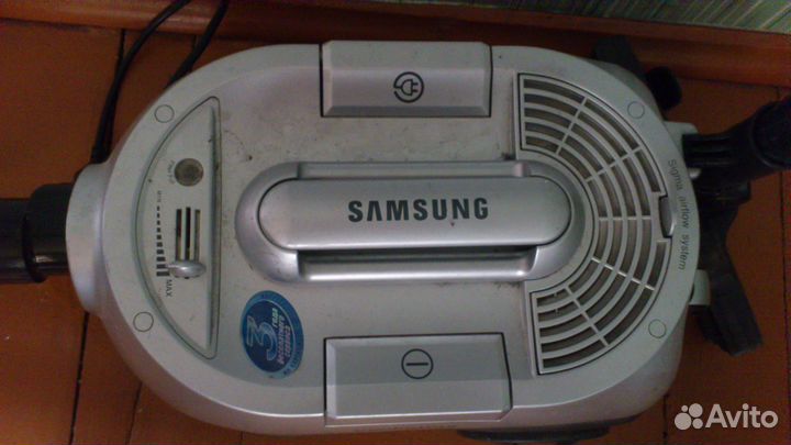 Пылесосы самсунг и вертикальный Скарлет sc-uc 80