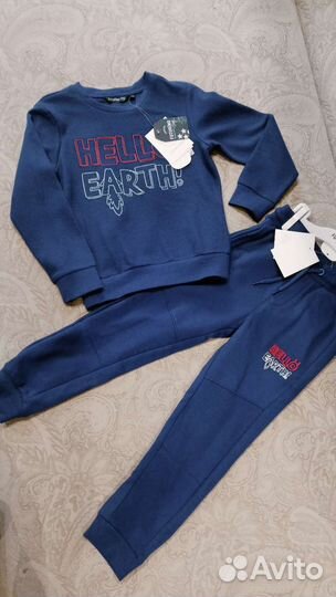 Костюмы и брюки новые р. 110 и 116