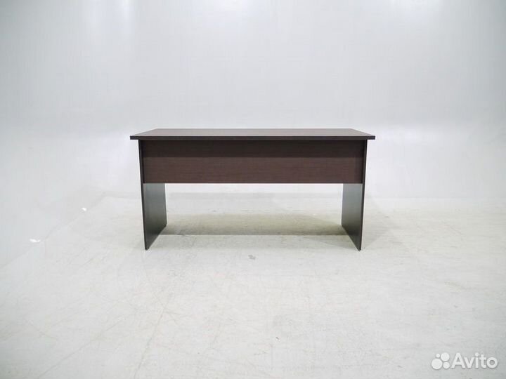 Письменный стол