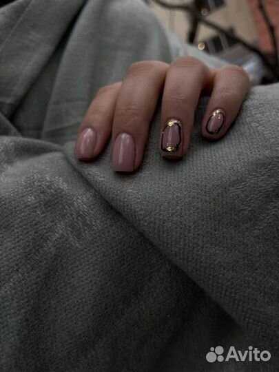 Наращивание ногтей на дому