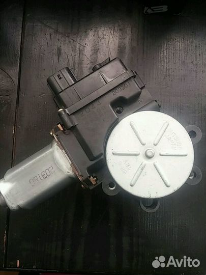 Моторчик. Стеклоподъемника.Митсубиси ланцер