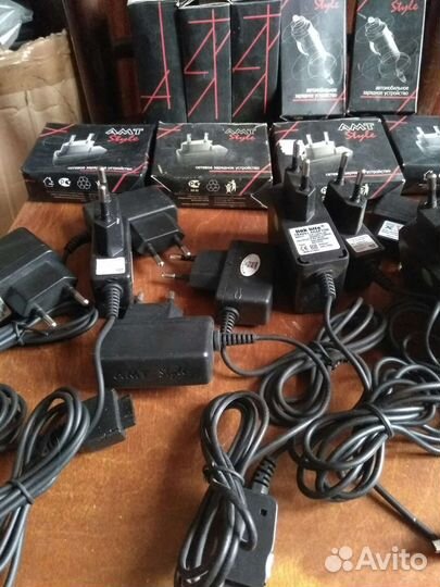 Зарядное устройство для сотовых телефонов