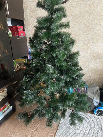 Ель искуственная