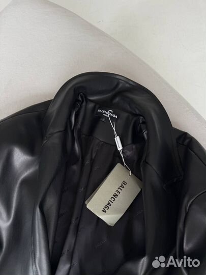 Тренч Balensiaga