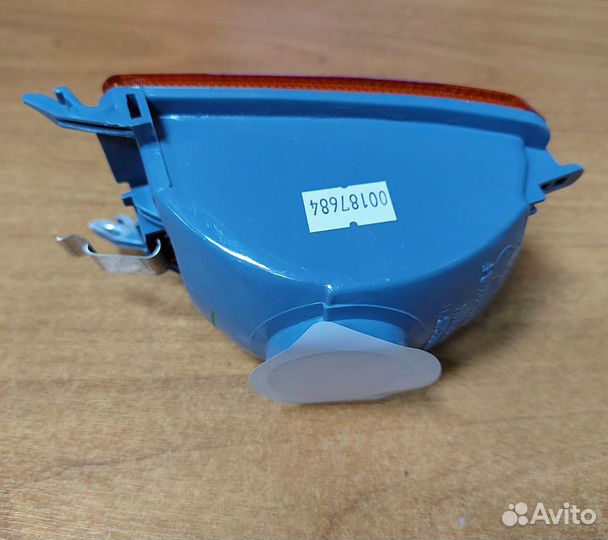 Поворотник в бампер правый VW Golf III / Vento (но