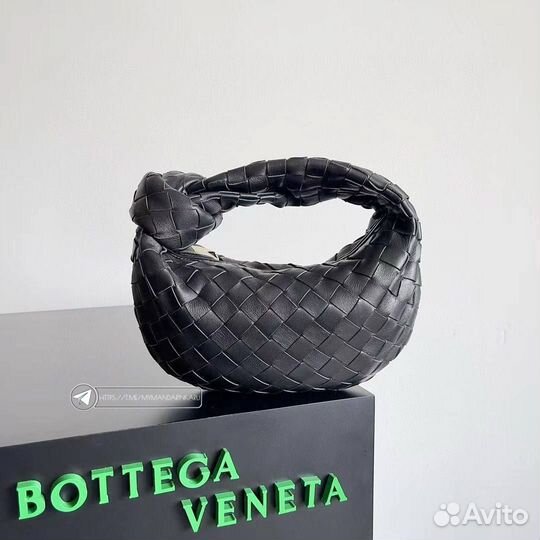 Изящная сумка от Bottega Veneta Jodie