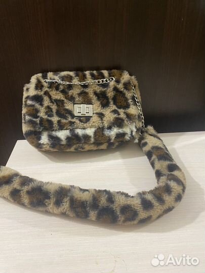 Сумка клатч меховая