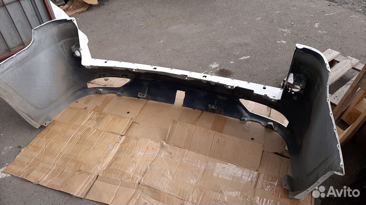 Бампер задний Lexus LX570