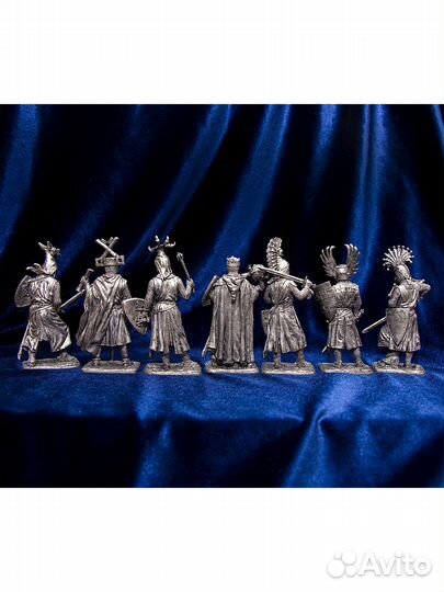 Набор оловянных солдатиков 