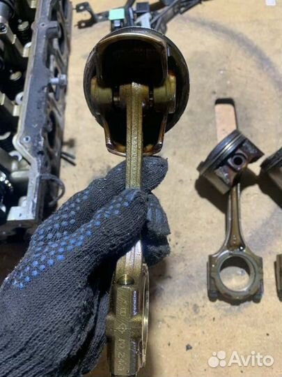 Шатуны с поршнями Renault Megane 2 K4M