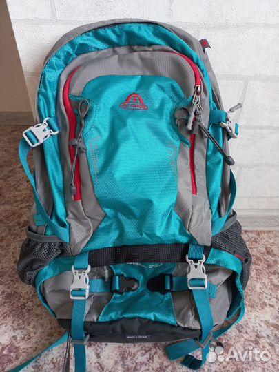 Рюкзак туристический новый ai one 35 литров