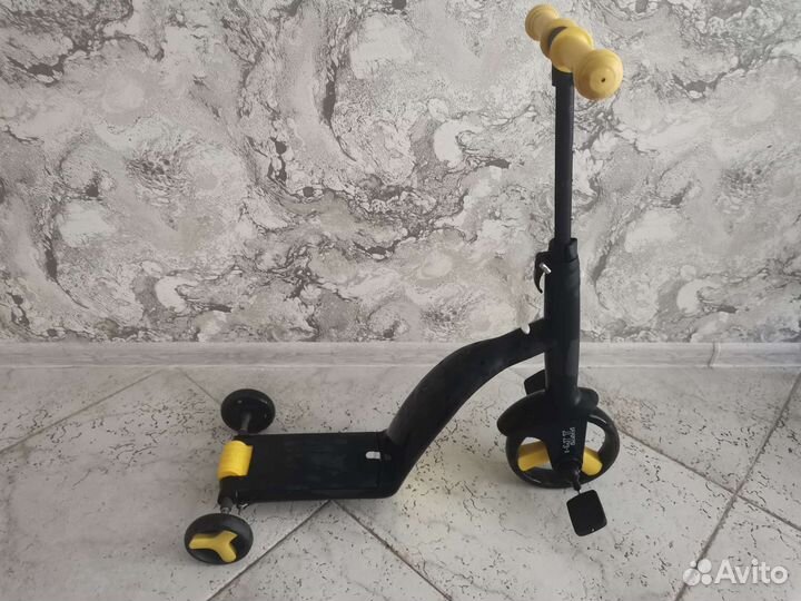 Детский самокат - беговел