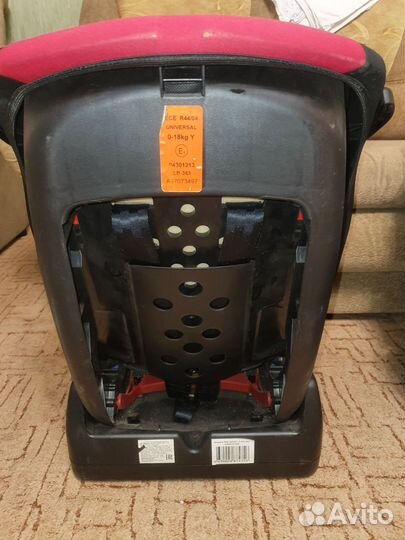 Автомобильное кресло