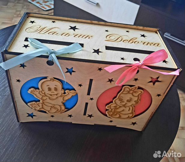 Деревянная шкатулка