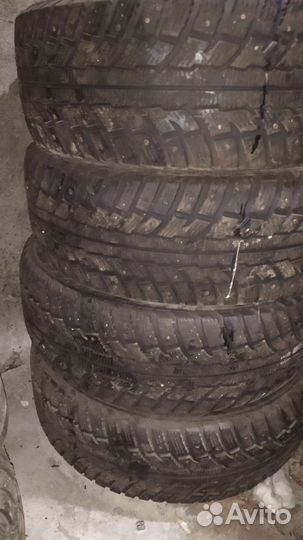 Marshal I'Zen RV Stud KC16 255/65 R17 176H