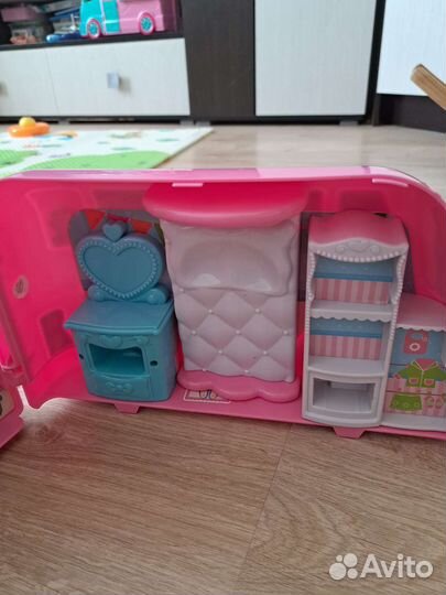 Игрушка для девочки.Домик на колесах family toys