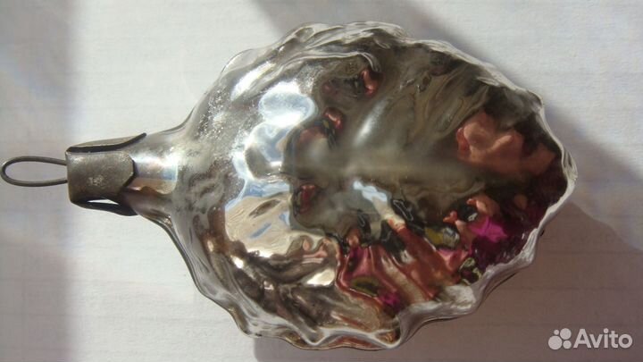 Елочная игрушка. Лист с желудем