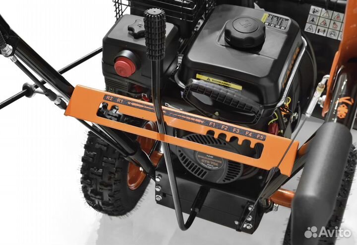 Снегоуборщик бензиновый Carver STG 756