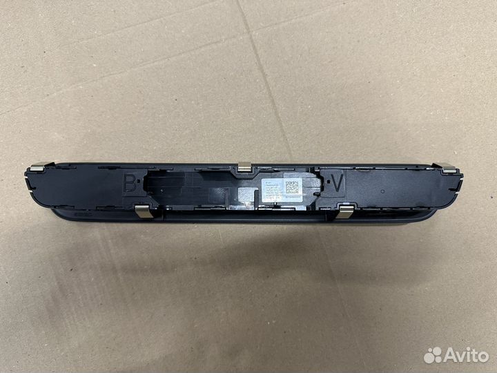 Панель управление магнитолы на BMW G20 G21