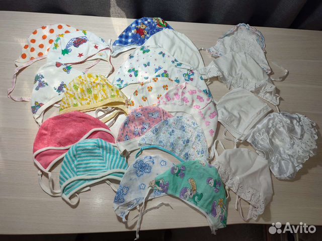 Чепчики для новорождённого