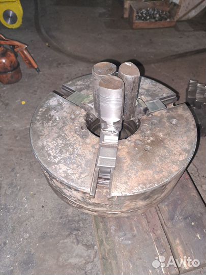 Токарный патрон 315 мм