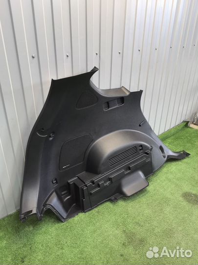 Обшивка багажника задняя левая Hyundai Santa Fe TM