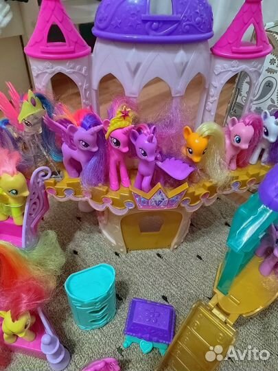 My Little Pony фигурки, замок