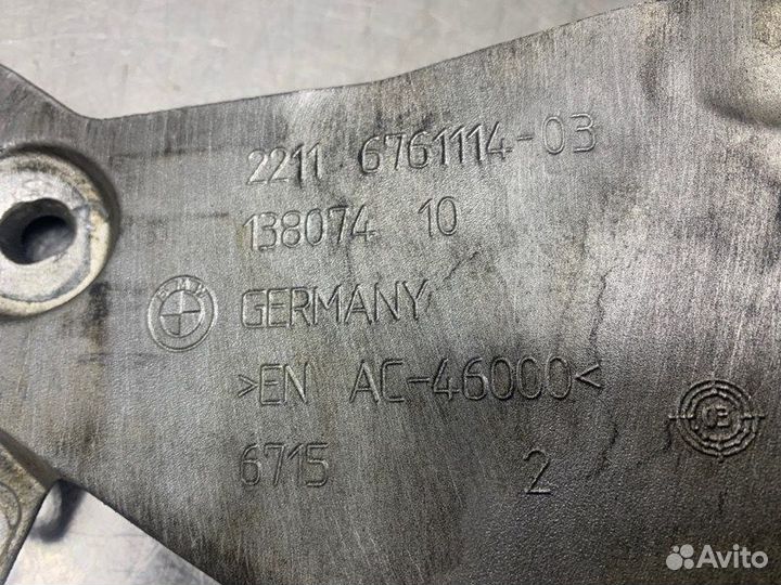 Кронштейн двигателя правый Bmw 5 Series E60