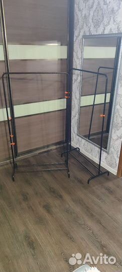 Вешалка напольная