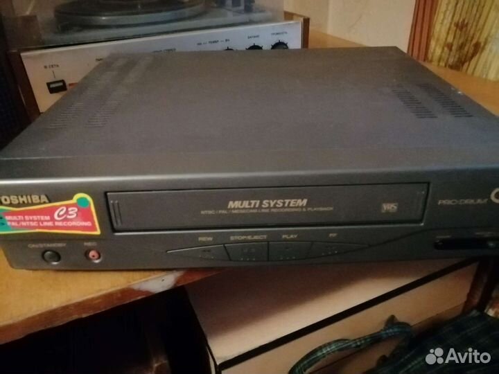 Видеомагнитофон toshiba