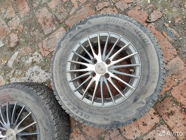 Зимняя резина r14 185/70 на литых дисках 4х 100