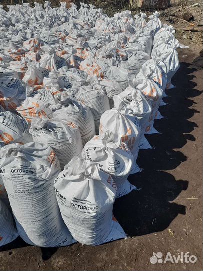 Чернозем, навоз, перегной в мешках
