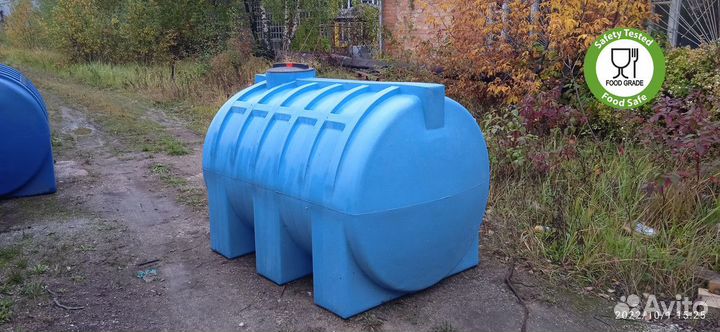 Емкость для воды пластиковая 2000 / еаэс