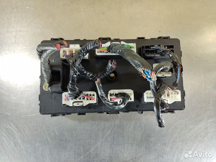 Блок предохранителей моторный Chery Tiggo 2005-201