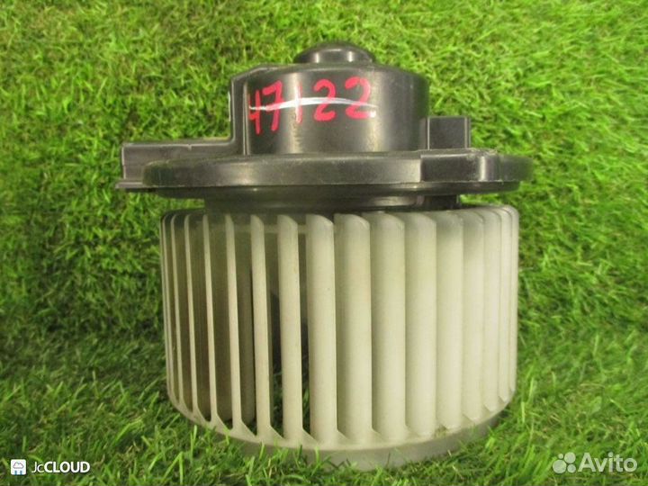 Мотор печки на toyota alphard ANH10W 2AZ-FE