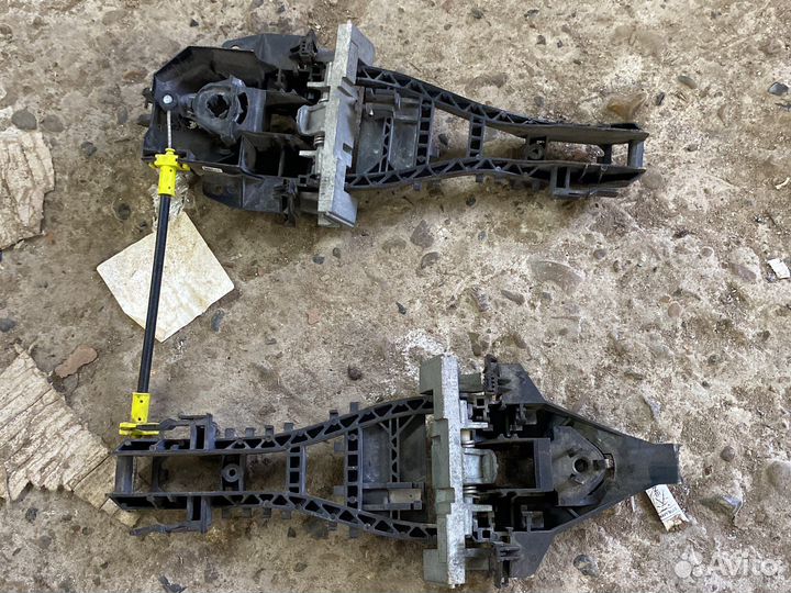 Кронштейн ручки двери Land Rover Evogue