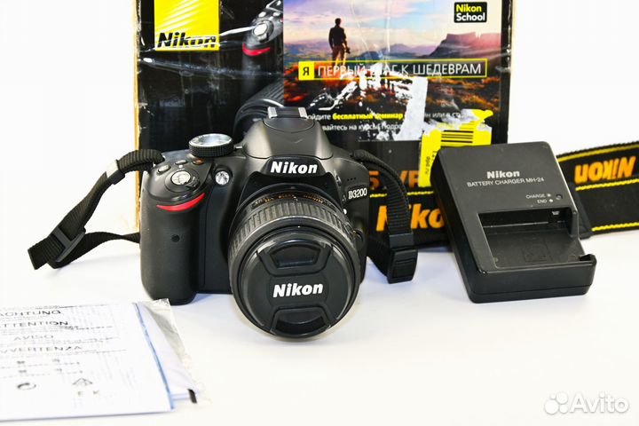 Nikon D3200 24.2MP зеркалка Kit AF-S VR 18-55