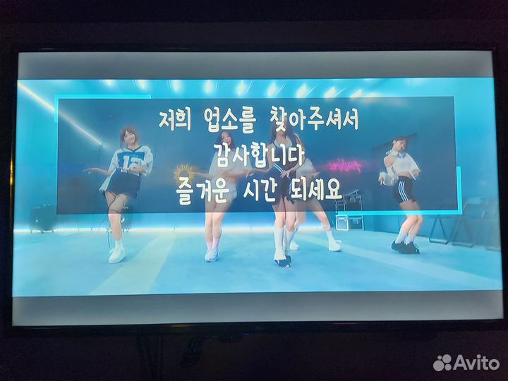 Хостес в азиатское караоке(K pop)