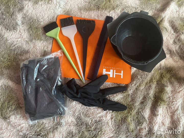 Инструмент для мастера по волосам