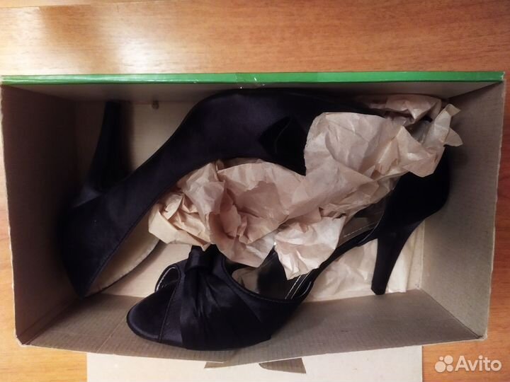 Обувь женская туфли