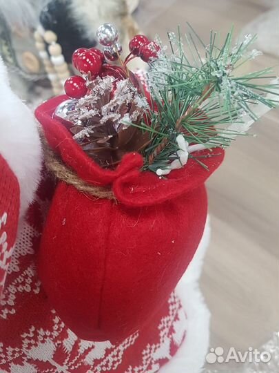 Дед мороз игрушка сувенир новогодний сказочный