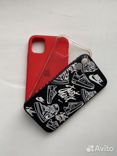 Чехлы на iPhone 11