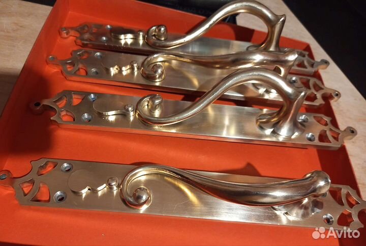 Ручки латунь. литые стиль 