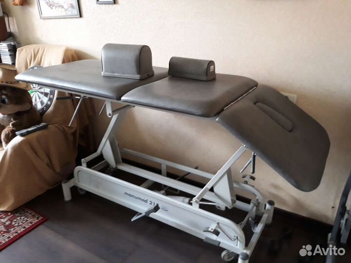 Массажный стол